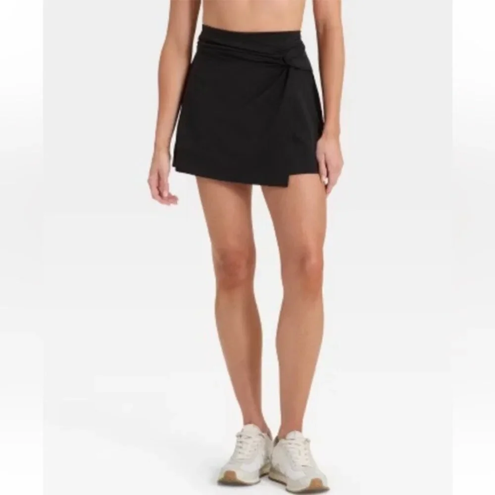 Traj3ctory Black Wrap Skort Women’s Size Large Sporty Chic Utility Style - Picture 1 of 9